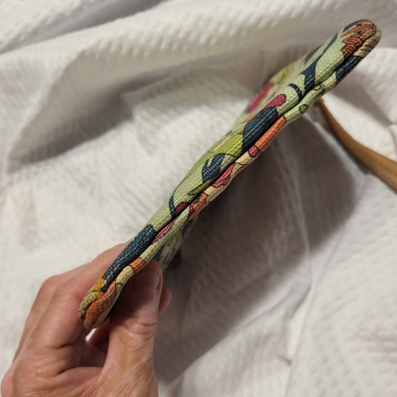 Sakroots Floral Cloth Wristlet - Picture 5 of 10